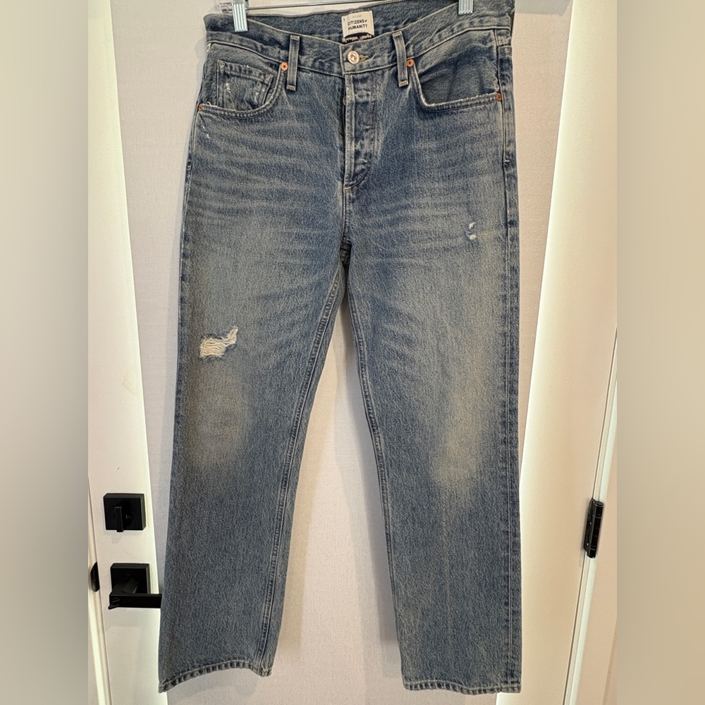 Citizen of Humanity straight leg jeans. Loose fit. Size 25.